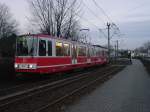 Ein Stadtbahnwagen B der Dortmunder Stadtwerke hat am 26.01.2004 auf dem Weg zur Innenstadt gerade die Haltestelle  Fredenbaum  verlassen.