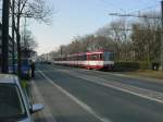 Eine Doppeltraktion aus Stadtbahnwagen B der Rheinbahn ist am 04.03.2004 in Dsseldorf-Holthausen unterwegs.