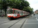 Eine Doppeltraktion aus Stadtbahnwagen B der ersten Generation der KVB ist am 14.06.2004 als Zug der Linie 13 unterwegs.