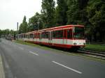 Eine Doppeltraktion aus Stadtbahnwagen B der dritten Generation der KVB ist am 14.06.2004 auf dem Ubierring in Kln unterwegs.