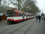 Eine Doppeltraktion aus Stadtbahnwagen B der KVB ist am 06.12.2004 auf dem Neumarkt in Kln unterwegs.