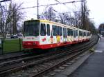 ruhrgebiet/119952/ein-stadtbahnwagen-b-der-dortmunder-stadtwerke Ein Stadtbahnwagen B der Dortmunder Stadtwerke ist am 03.04.2008 auf dem Remydamm unterwegs.